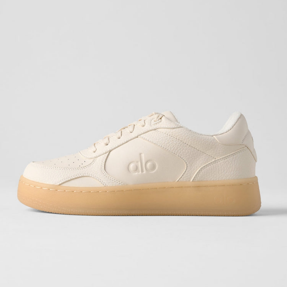 Alo Yoga Alo Recovery Mode Sneaker Shoes in Clay cream sz Women 8.5 or Men 7